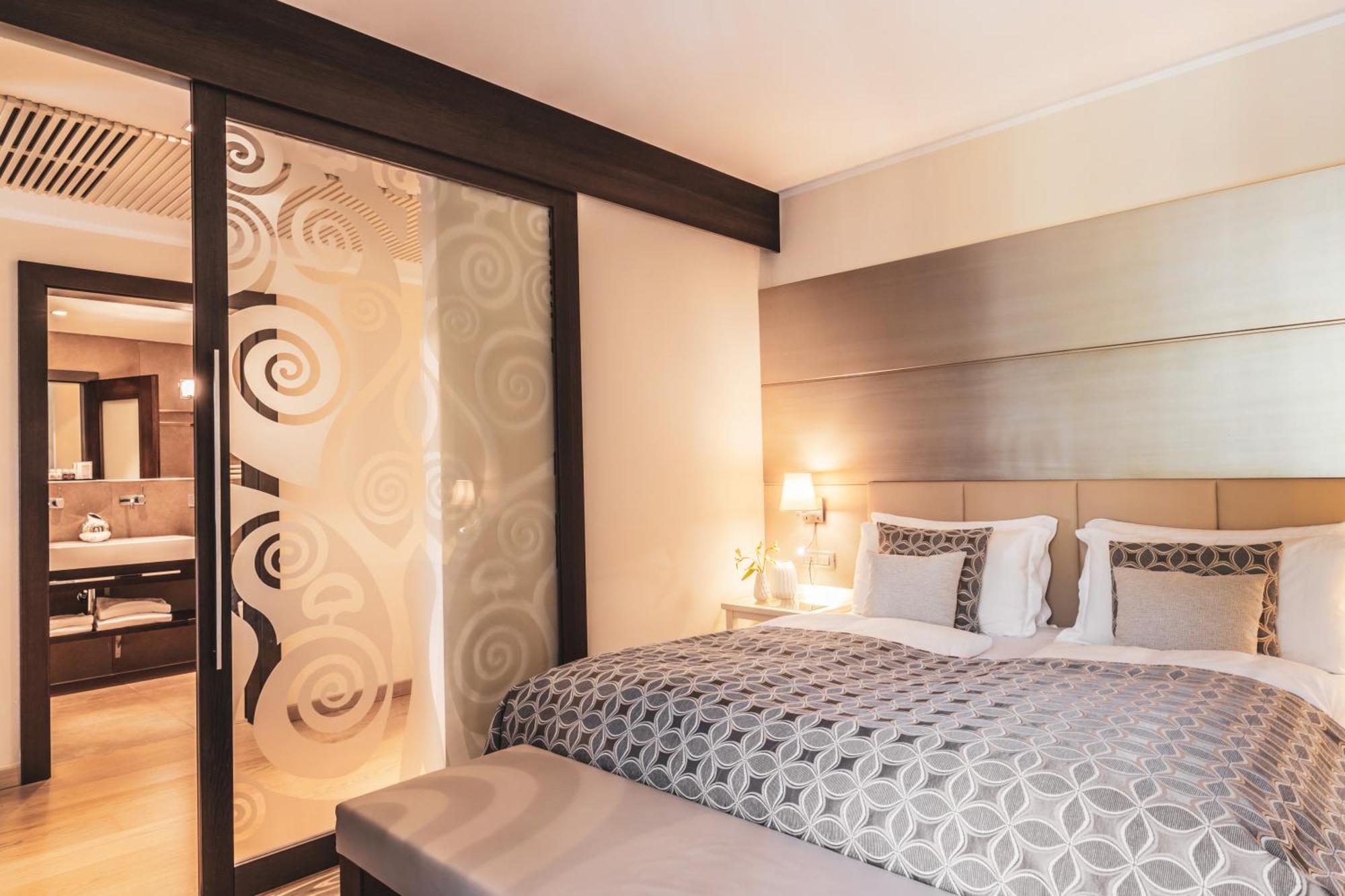 Art & Design Hotel Napura Terlano Esterno foto